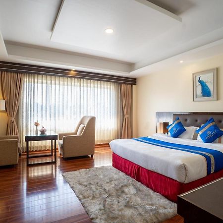 Shangrila Blu Hotel Lalitpur Екстериор снимка