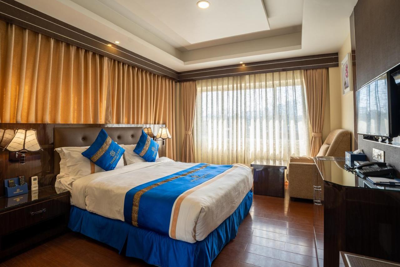 Shangrila Blu Hotel Lalitpur Екстериор снимка