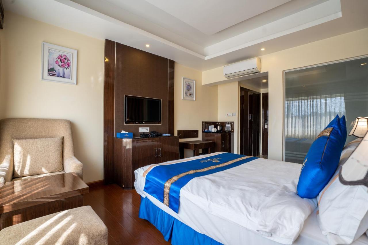 Shangrila Blu Hotel Lalitpur Екстериор снимка