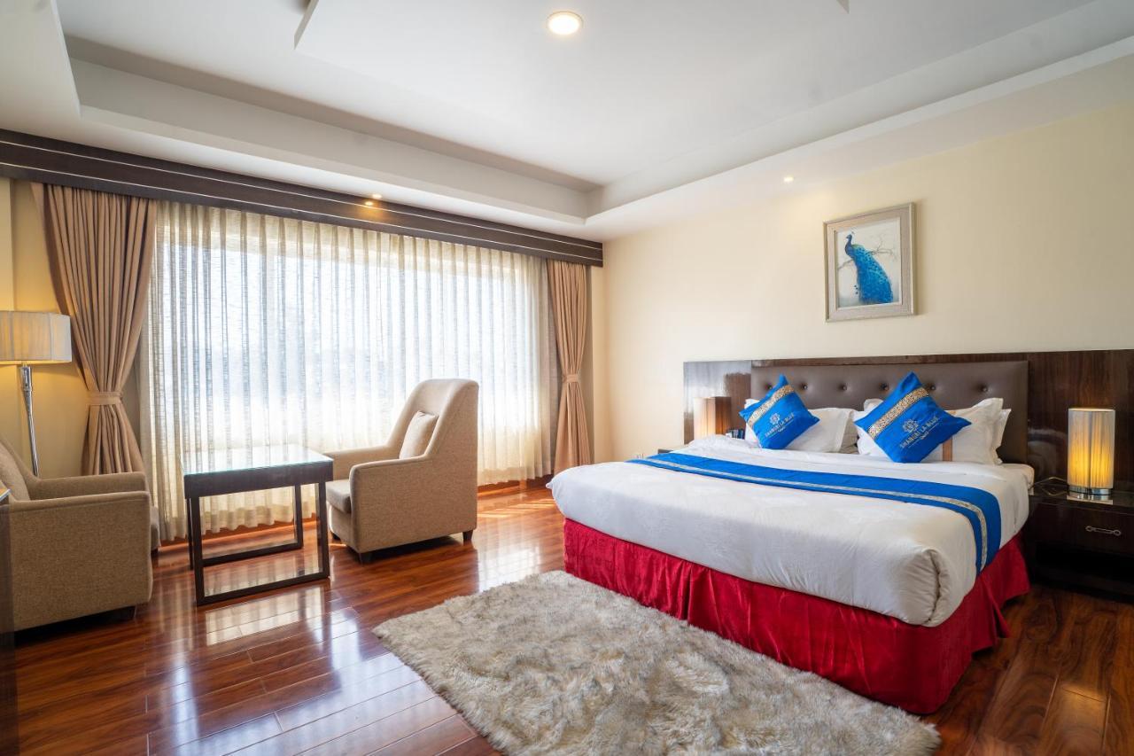 Shangrila Blu Hotel Lalitpur Екстериор снимка