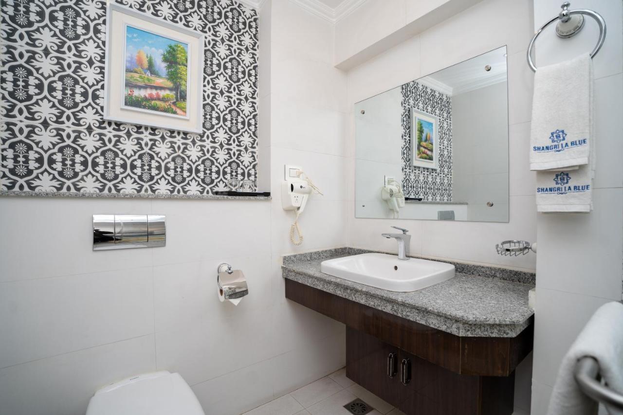 Shangrila Blu Hotel Lalitpur Екстериор снимка